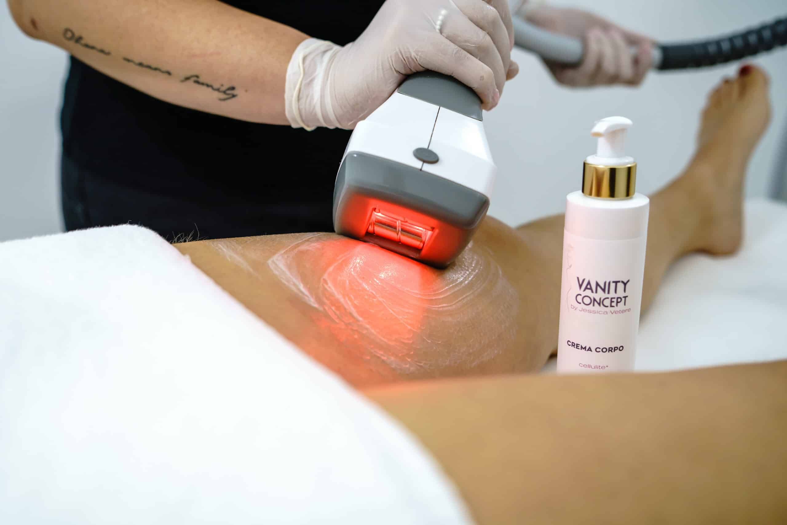Punto Shape Vanity Concept 04